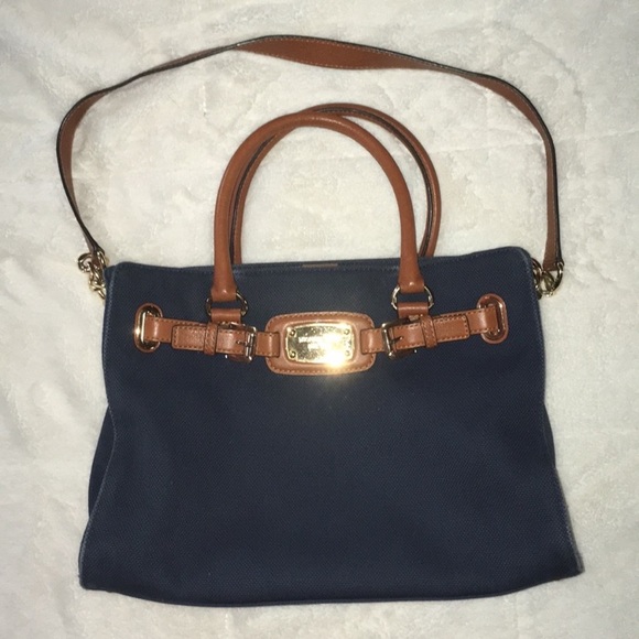 Michael Kors Handbags - Michael kors purse